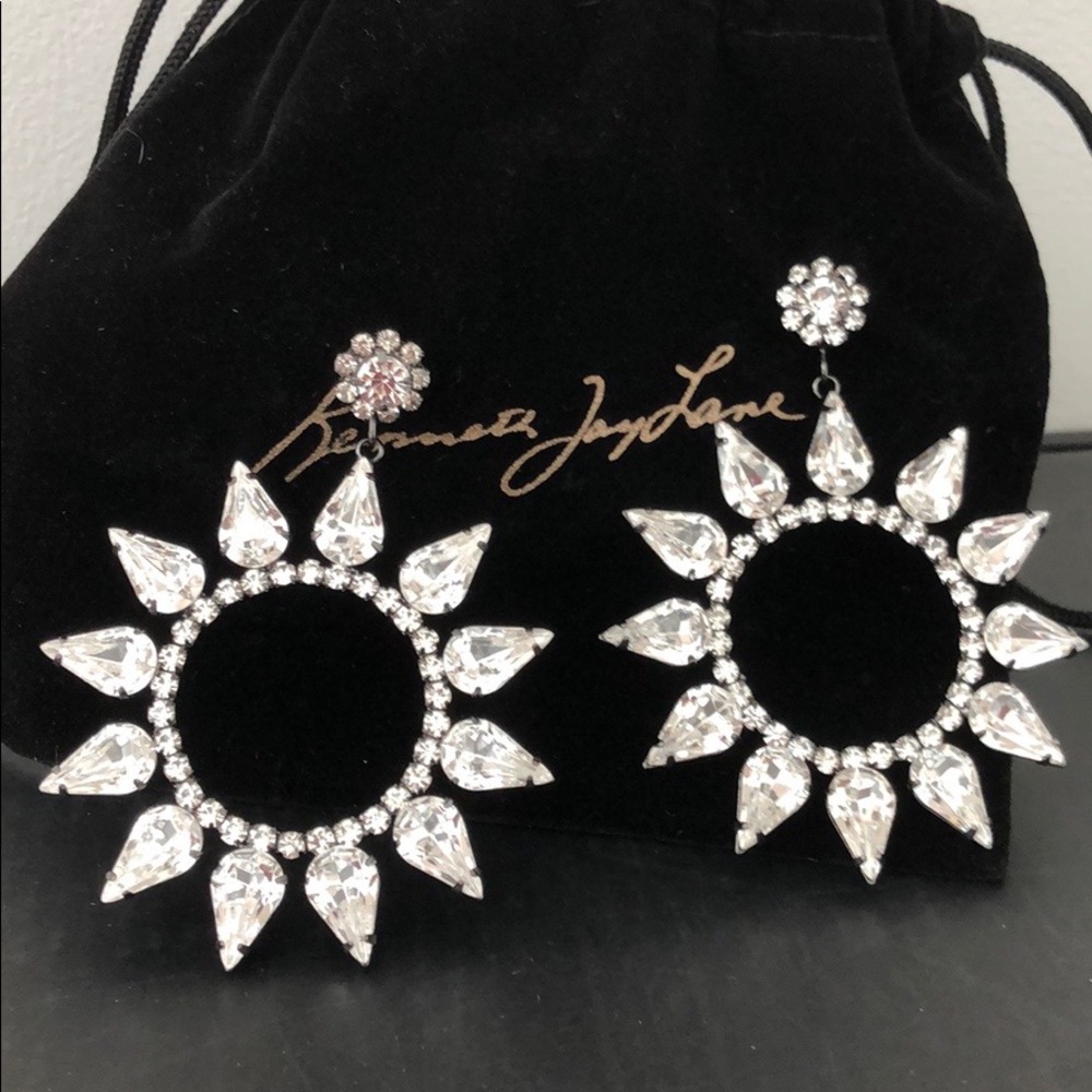 GUNMETAL CRYSTAL OPEN CIRCLE DANGLING EARRINGS - Picture 2 of 16